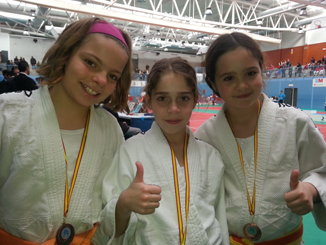 fotosmelilla 2015 02 15 20150214 123844 2 La Escuela Kogyjudo arrasa en Madrid